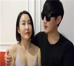 小伙和成熟少妇做爱直播01 mp4