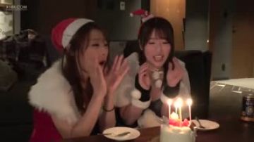 326EVA-119神似小〇阳〇！！轻飘飘小恶魔系陪酒女(22) 圣诞搭讪♪以白嫩嫩的软绵绵胸部代替蛋糕享用ww露出可爱的笑容甚么都能容许的性感女人乳摇让人惊叹的性爱！！