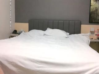 探花约啪-猛 男 网 约 马 尾 辫 良 家 小 少 妇 和 好 友 一 起