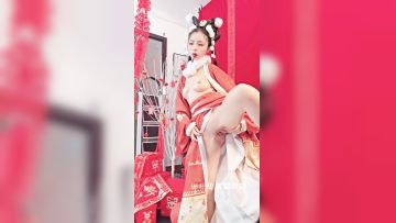 网红少女-极品ACG女神-爆机少女-喵小吉-《玉兔迎春》M腿掰穴献礼 喜迎新春78P+1V