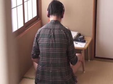 NASH-852 童贞息子を优しく笔下ろしする豊満五十路母 禁断情事に溺れる狂った亲子爱 4人4时间