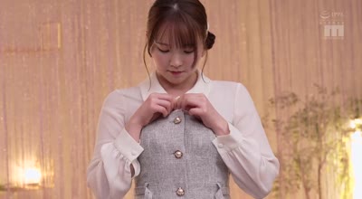 MIDA-222揉捏高潮的欧派性感精油按摩滑溜发光大绝顶-宫地莉央